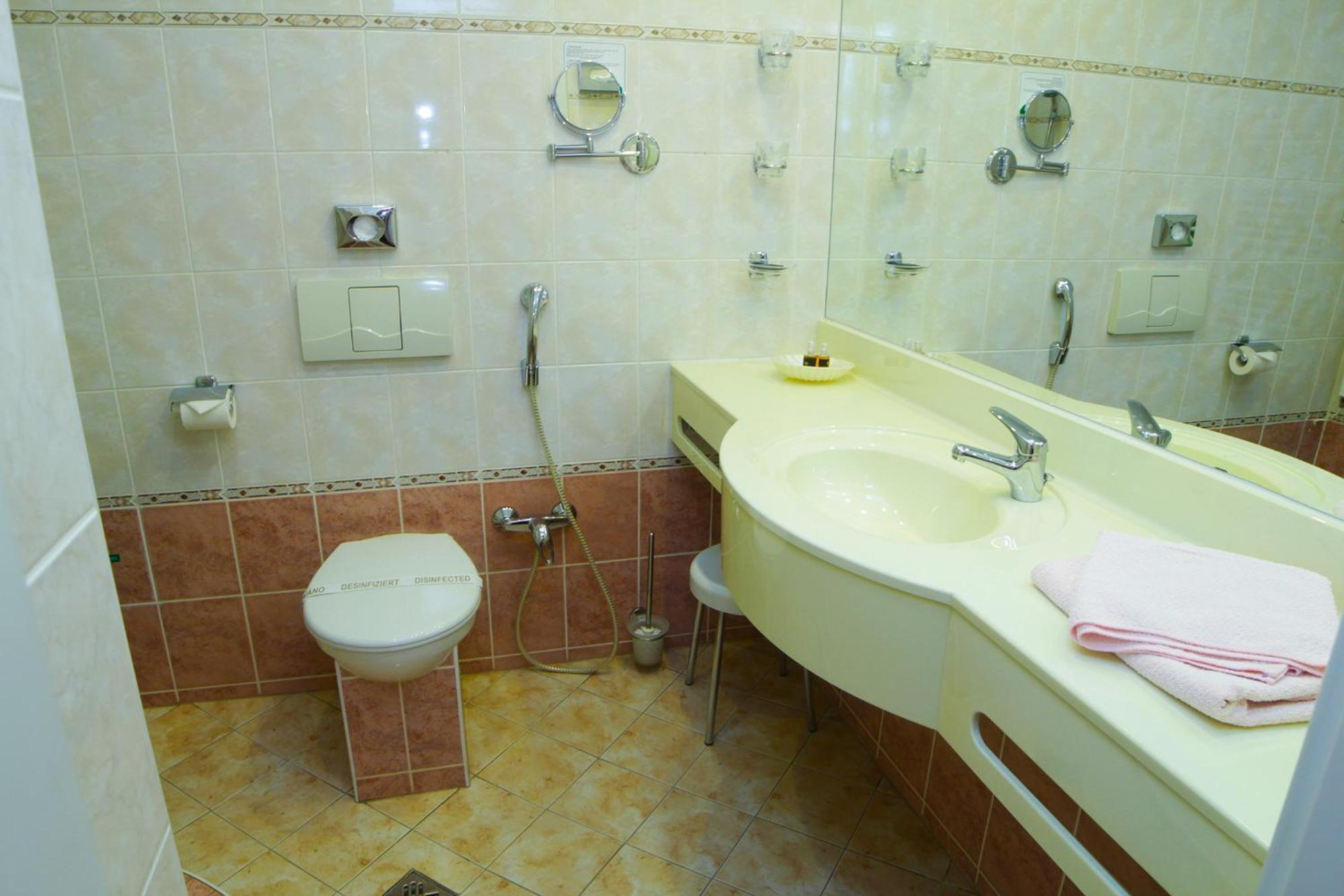 Hotel Pavlov Karlovy Vary Luaran gambar