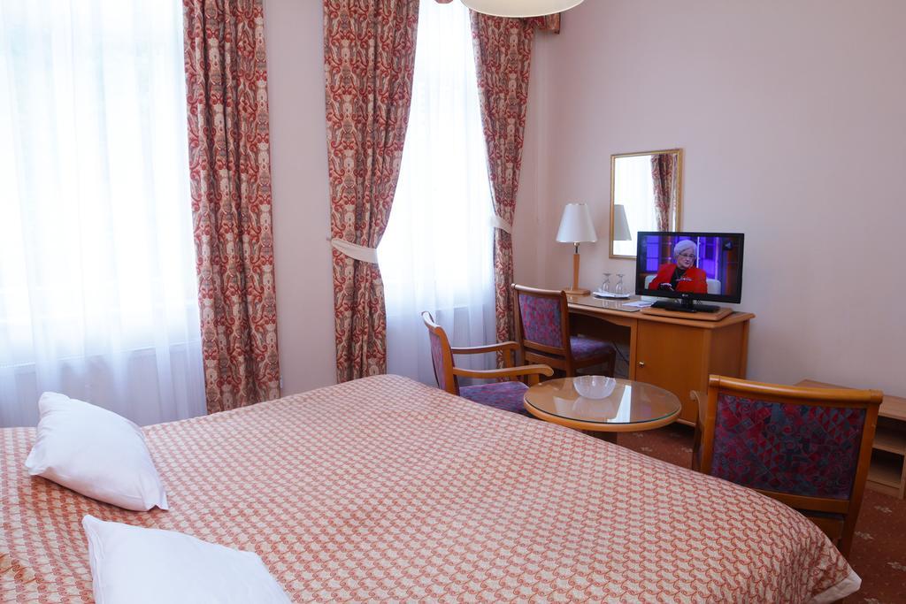 Hotel Pavlov Karlovy Vary Luaran gambar